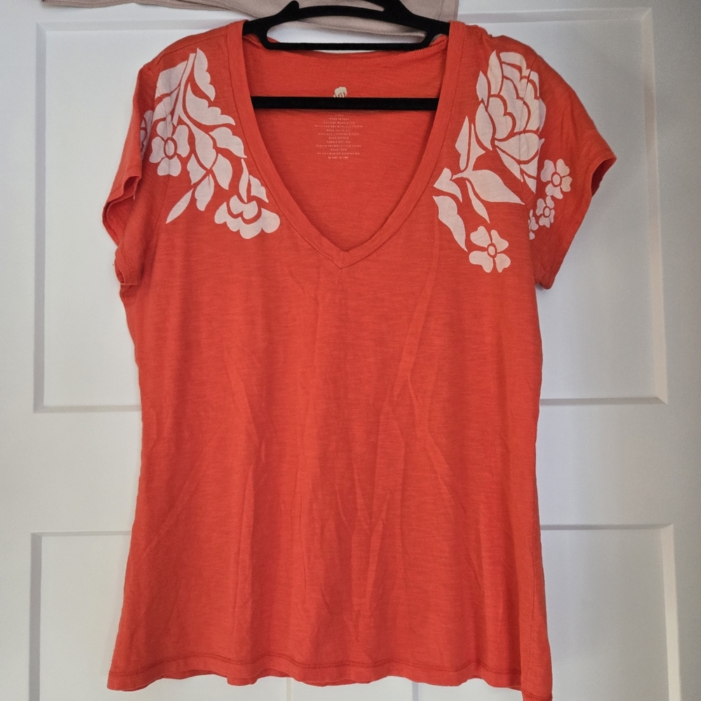 Banana Republic Floral V-Neck Top